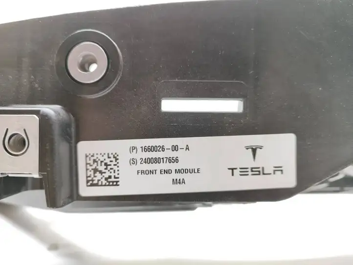 Tesla Model Y (2019 - 2024) 166002600A Верхняя панель радиатора — фото 3
