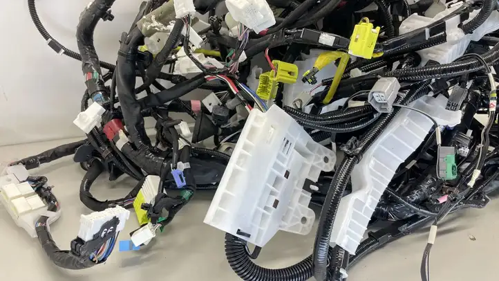 Lexus IS III XE30 (2013 - 2016) 8610153C40 Прочая электропроводка — фото 4