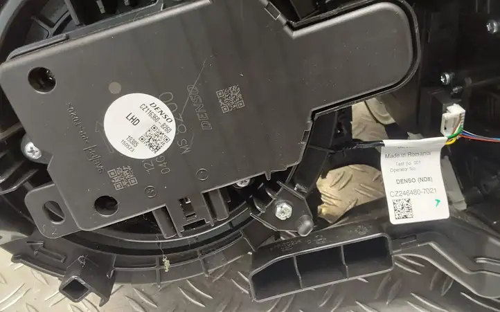 Toyota Yaris XP210 (2020 - ) 87050K0080 Комплект системы вентиляции салона — фото 6