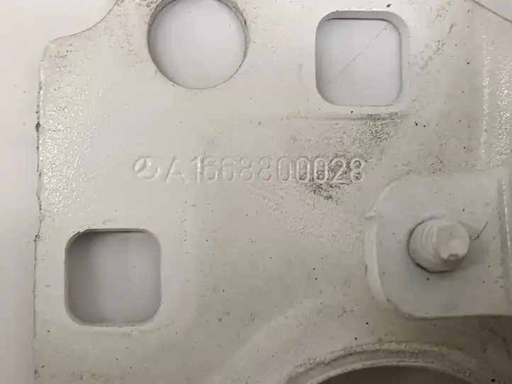 Mercedes-Benz ML W166 (2012 - 2017) A1668800028 Петли капота — фото 3