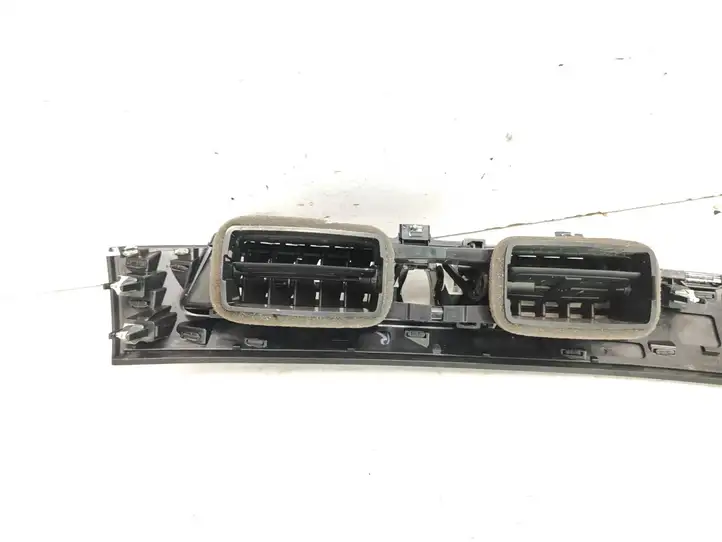 BMW X1 F48 F49 (2015 - 2022) 64229292740 Боковой воздушный дефлектор — фото 15