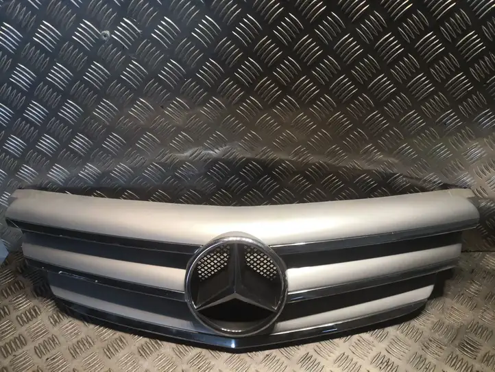 Mercedes-Benz B-class W245 (2005 - 2008) 1698800883 Вентиляционная решетка кузова — фото 1
