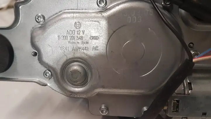 Ford Focus (1998 - 2004) 0390201548 Двигатель стеклоочистителя заднего стекла — фото 2