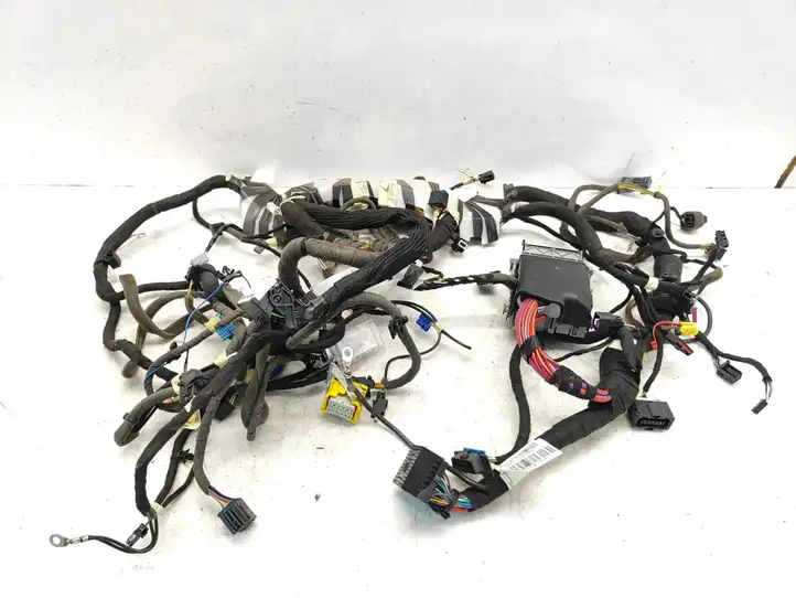 Opel Astra J (2009 - 2012) 13355414 Прочая электропроводка — фото 1