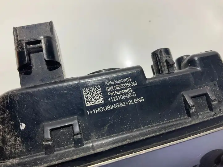 Tesla Model Y (2019 - 2024) 112510600C Поворотный фонарь крыла — фото 5