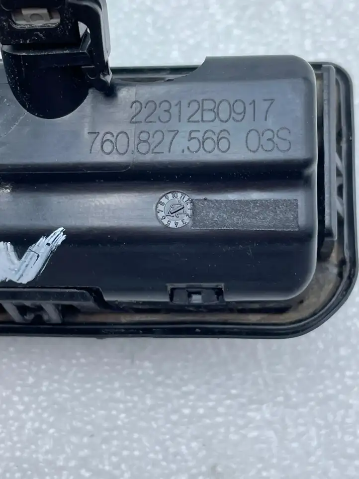 Porsche Cayenne (9Y0 9Y3) (2018 - ) 760827566 Ручка багажника с камерой — фото 6