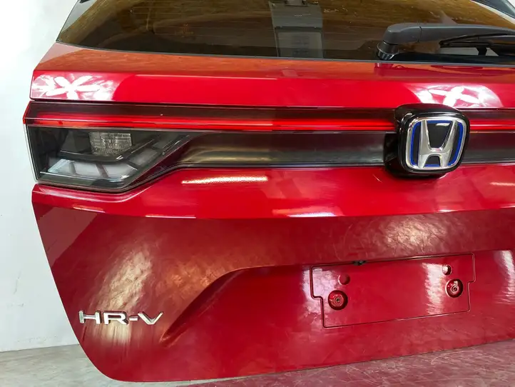 Honda HR-V (2021 - ) Крышка багажника — фото 4