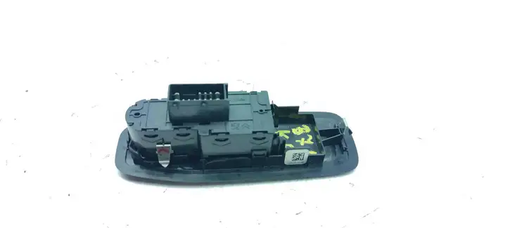 Peugeot 208 (2012 - 2015) 96751127ZD Блок кнопок стеклоподъемников — фото 8