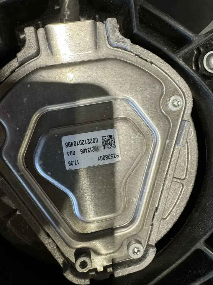 Tesla Model 3 (2017 - 2023) RX731001 Крыльчатка вентилятора охлаждения — фото 2