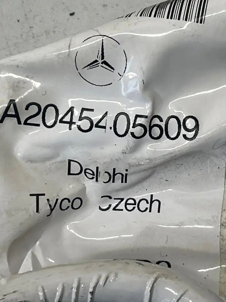 Mercedes-Benz C W204 (2007 - 2014) A2045405609 Проводка CD-чейнджера — фото 4