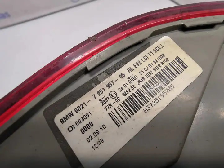 BMW 3 E92 E93 (2005 - 2014) 63217251957 Задний фонарь в кузове — фото 3