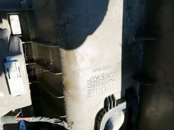 Nissan Pathfinder R51 (2005 - 2012) 96910EB301 Прочие детали салона — фото 3