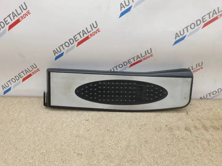 BMW 3 E90 E91 (2005 - 2012) 7906850 Подставка для ноги — фото 7