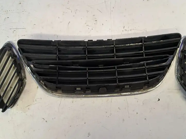Saab 9-3 Ver1 (1998 - 2005) 12769758 Нижняя решетка переднего бампера — фото 6