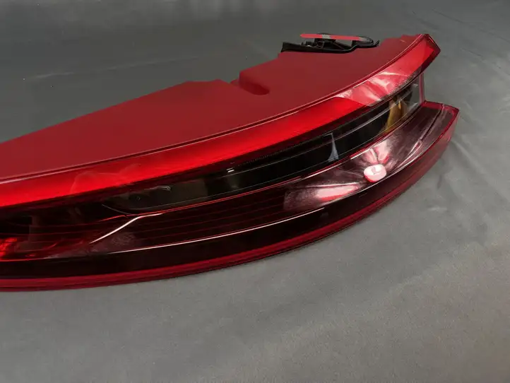 Porsche 911 991 (2011 - 2019) 99163197303 Задний фонарь в кузове — фото 3