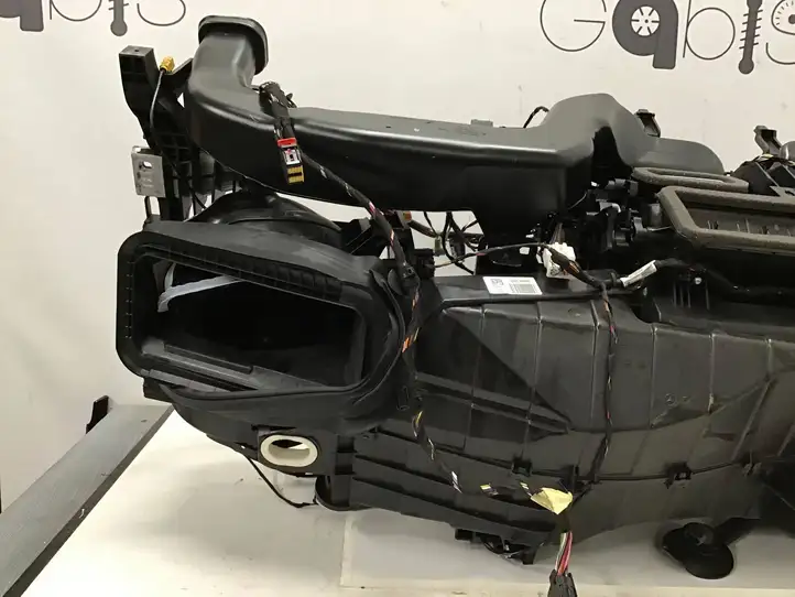 Mercedes-Benz GLC X254 (2023 - ) A2546807703 Комплект системы вентиляции салона — фото 8