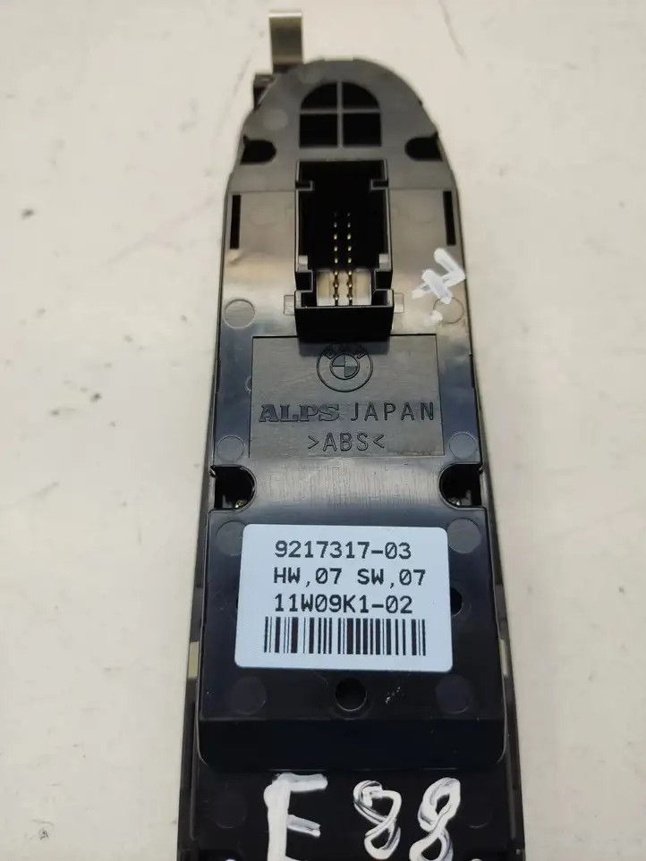 BMW 1 E82 E88 (2007 - 2014) 9217317 Кнопка стеклоподъемников — фото 5