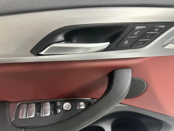 BMW X4 G02 (2018 - ) 5A1AFA7 Комплект салона — фото 4