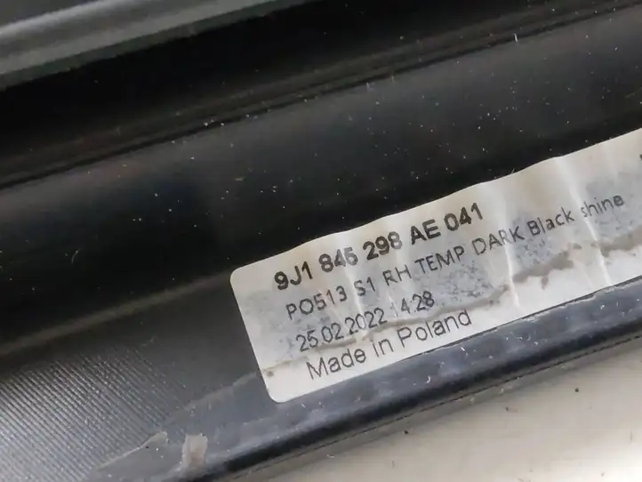 Porsche Taycan 9J1 (2019 - ) 9J1845298AE Заднее боковое стекло — фото 4