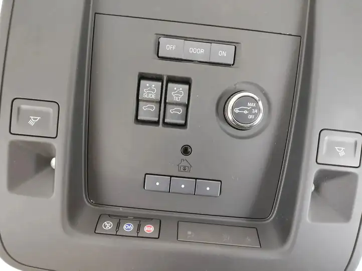 Cadillac Escalade IV (2014 - 2019) 84215143 Передняя подсветка — фото 2