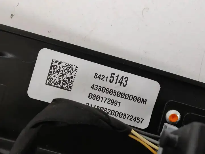 Cadillac Escalade IV (2014 - 2019) 84215143 Передняя подсветка — фото 7