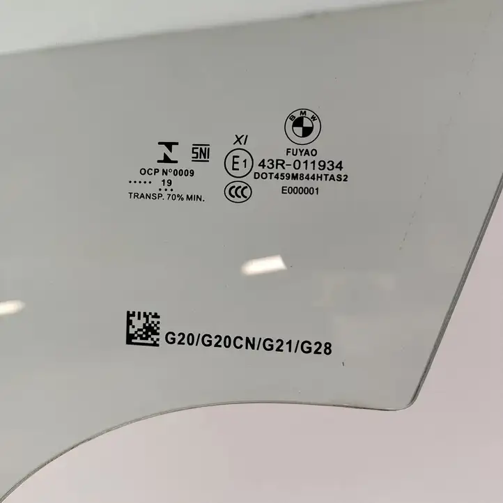 BMW 3 G20 G21 (2019 - ) 7466961 Стекло передней двери — фото 7