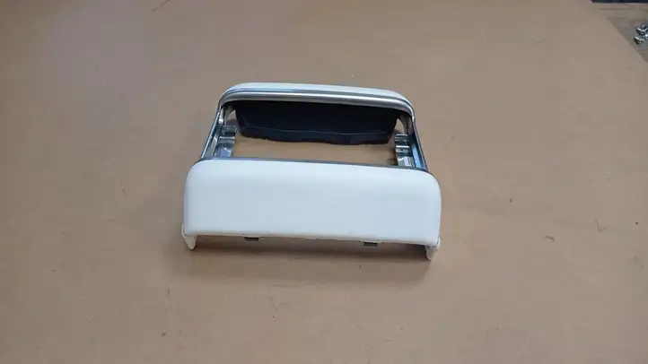 Tesla Model X (2021 - ) 156438800A Другая деталь консоли (туннеля) — фото 7