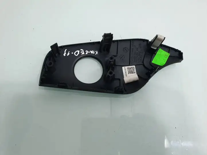 Kia Ceed (2010 - 2012) 84790A2000 Накладка кнопки регулировки зеркал — фото 2
