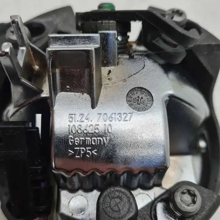 BMW 6 E63 E64 (2002 - 2010) 51247061327 Ручка крышки багажника — фото 3