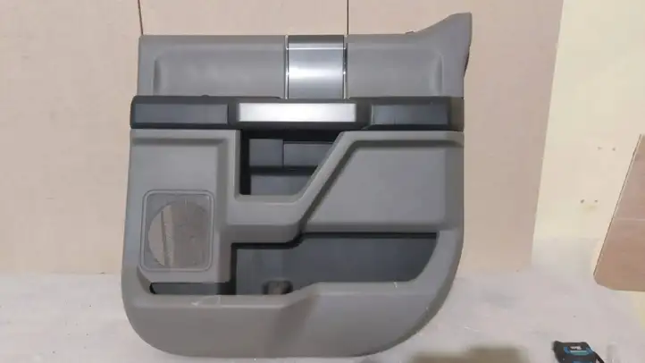 Ford F150 (2018 - 2020) FL3B1627472 Обшивка задней двери — фото 1