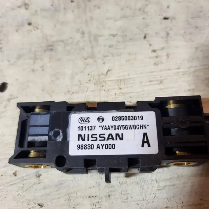 Nissan Primera (2001 - 2008) 98830AY000 Датчик удара SRS — фото 5