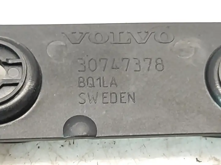 Volvo XC40 (2017 - ) 30747378 Облицовка заднего бокового стекла — фото 4