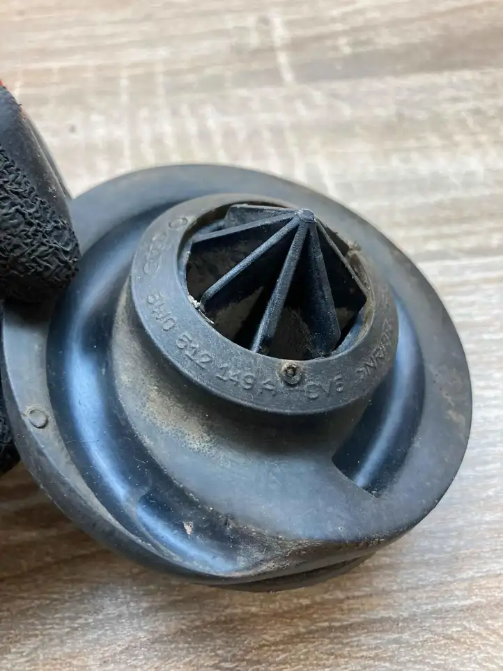Audi Q7 4M (2015 - ) 8W0512149A Резиновая опора пружины — фото 6