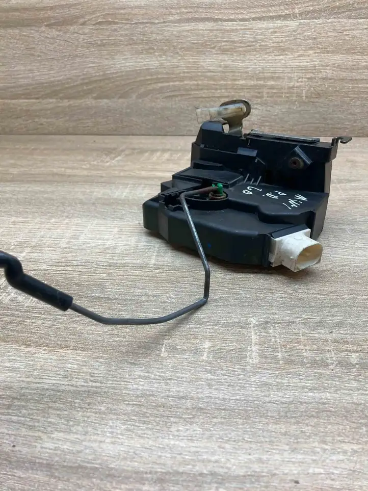 Mini One Cooper Coupe R56 (2004 - 2014) Minidoorlock Замок ручки двери — фото 2
