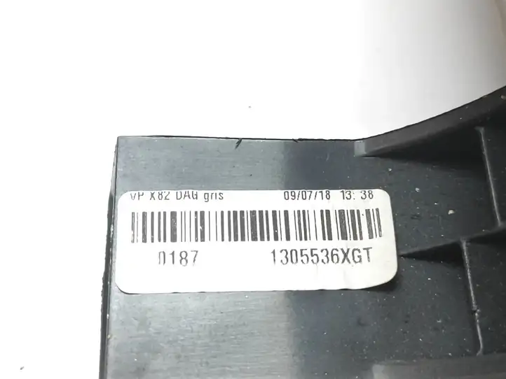 Nissan NV300 (2012 - 2020) 1305536XGT Крышка бардачка — фото 3