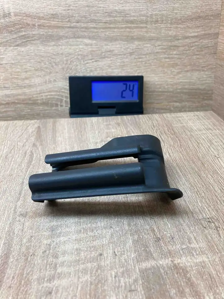 Mercedes-Benz CLS C219 (2003 - 2011) 2119192520 Отделка салазок сиденья водителя — фото 7