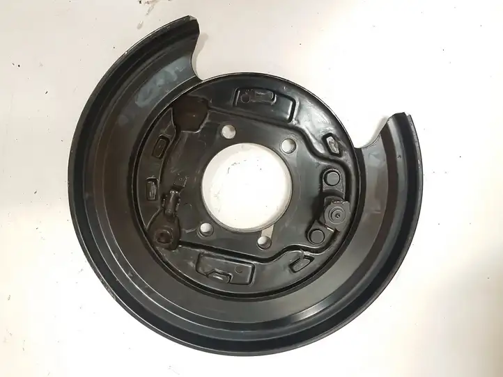 Subaru Legacy (2013 - 2015) 26704AJ020 Защитный кожух заднего тормозного диска — фото 4