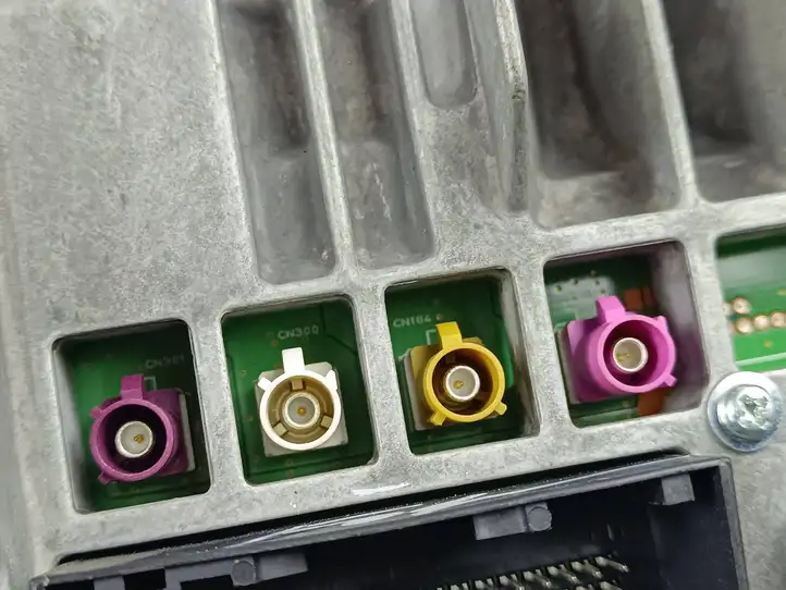 Jeep Wrangler (2018 - )  68472587AH Радио/ проигрыватель CD/DVD / навигация