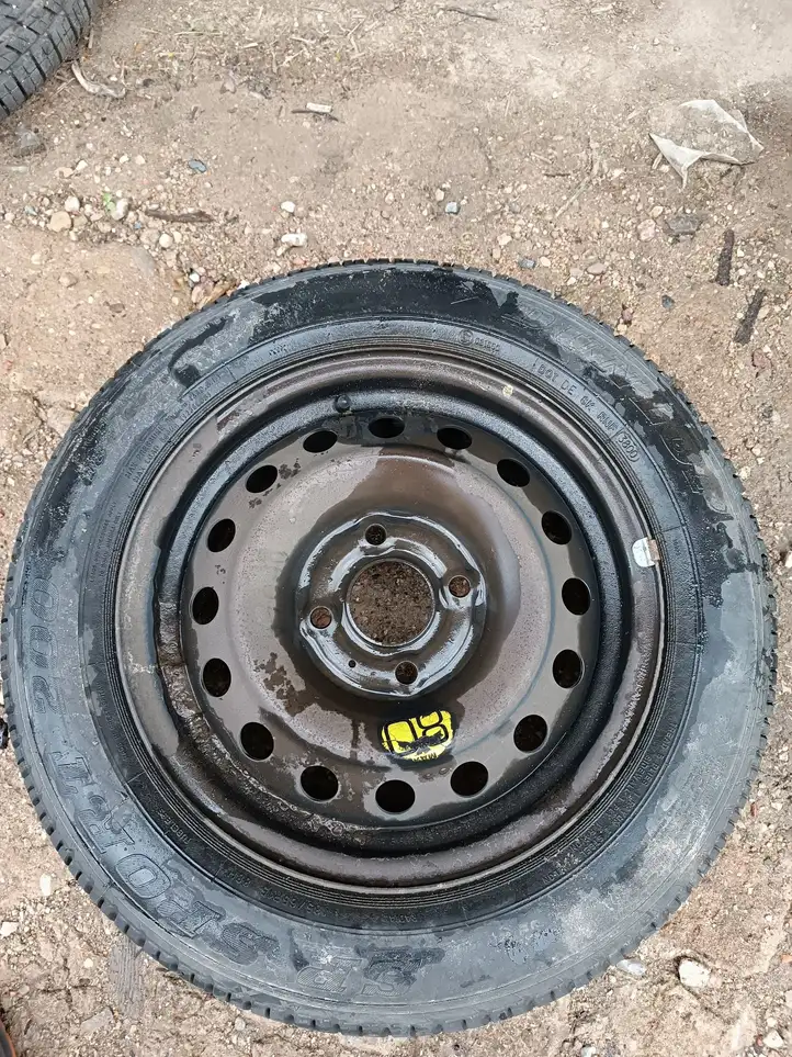 Toyota Corolla E120 E130 (2000 - 2004) N0CODE Запасное колесо R15 — фото 1