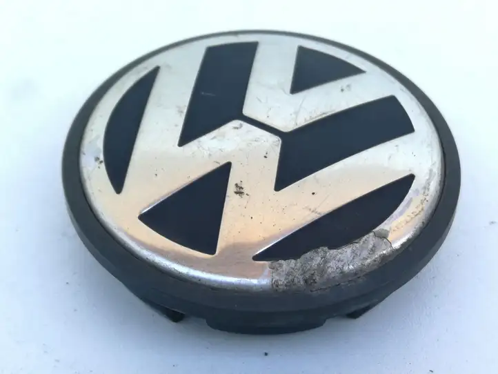 Volkswagen PASSAT B6 (2005 - 2010)  3B7601171 Заводская крышка (крышки) от центрального отверстия колеса