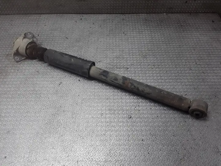 Audi    8Z0513025J Задний амортизатор с пружиной