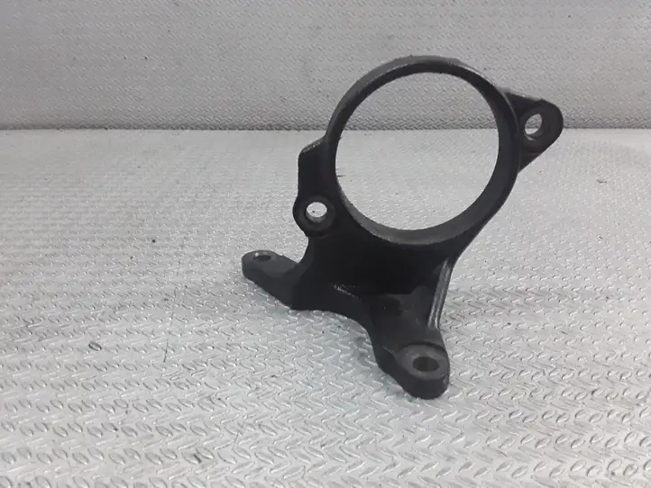 Toyota Avensis T250 (2006 - 2009) 4345705030 Кронштейн подвесного подшипника — фото 1