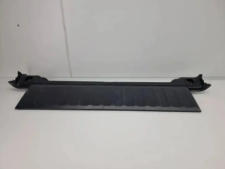 BMW X5 E70 (2006 - 2013) 51477145899 Отделка порога багажника — фото 2