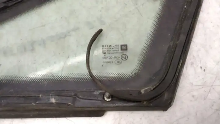 Opel Zafira B (2006 - 2008) 43R007951 Треугольное стекло кузова — фото 3