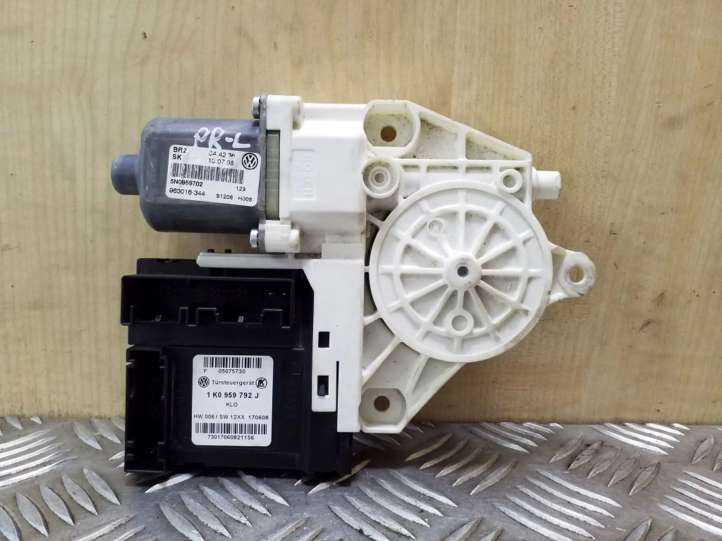 5N0959702 Volkswagen Tiguan Priekinis varikliukas langų pakėlėjo