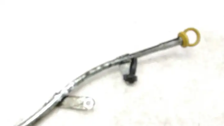 Alfa Romeo GT (2003 - 2010) Измеритель уровня масла — фото 6