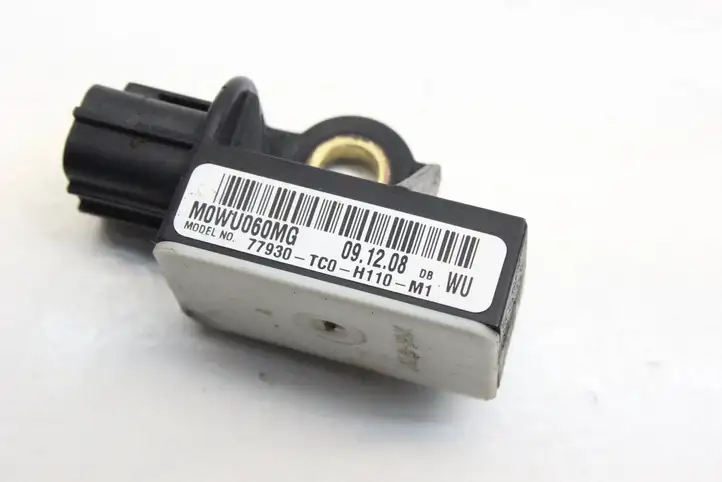 Honda Accord (2008 - 2016) 77930TC0H110M1 Датчик удара SRS — фото 3