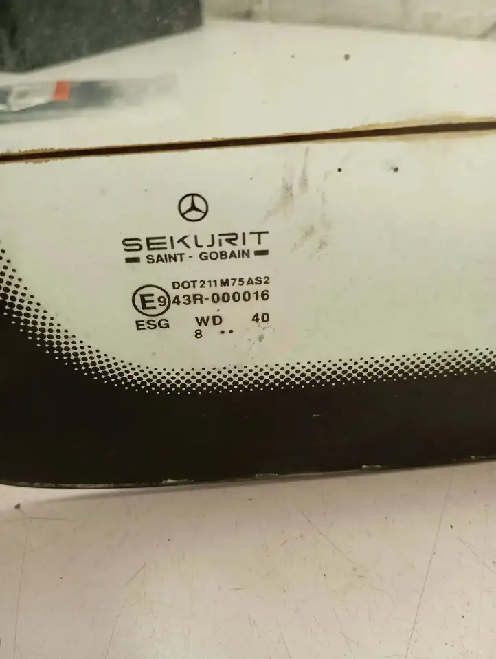 Mercedes-Benz Vito Viano W638 (1996 - 2003) 43R000016 Стекло задней двери — фото 7