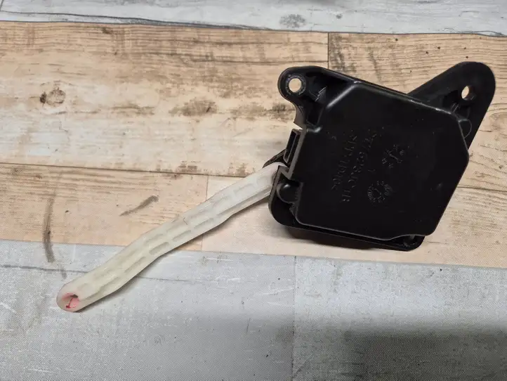 Nissan Altima (2013 - 2015) 277523JC1B Мотор заслонки отопителя — фото 2