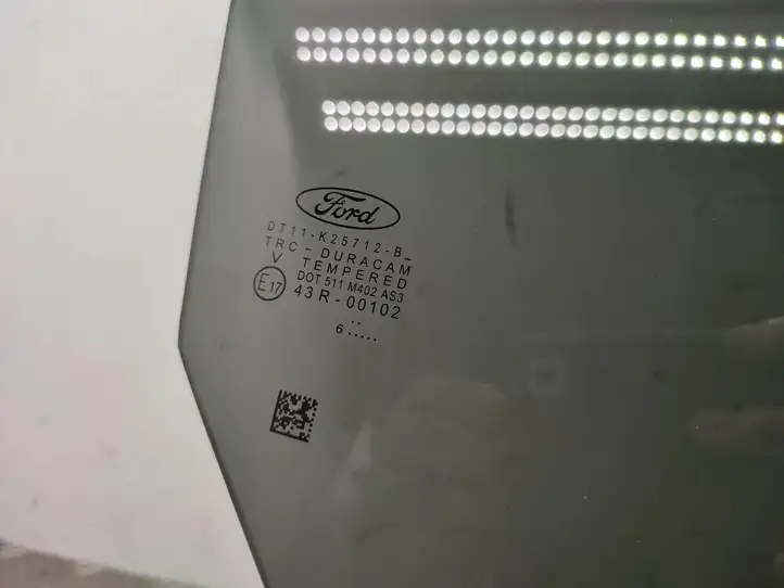 Ford Transit - Tourneo Connect (2009 - 2017) DT11K25712B Стекло раздвижной двери — фото 2